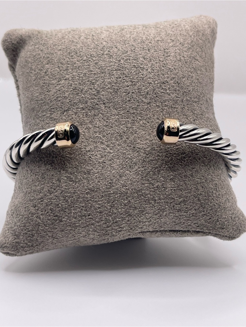 David Yurman Cable Cuff Bracelet with 18K Yellow Gold and Black Onyx, 6mm
